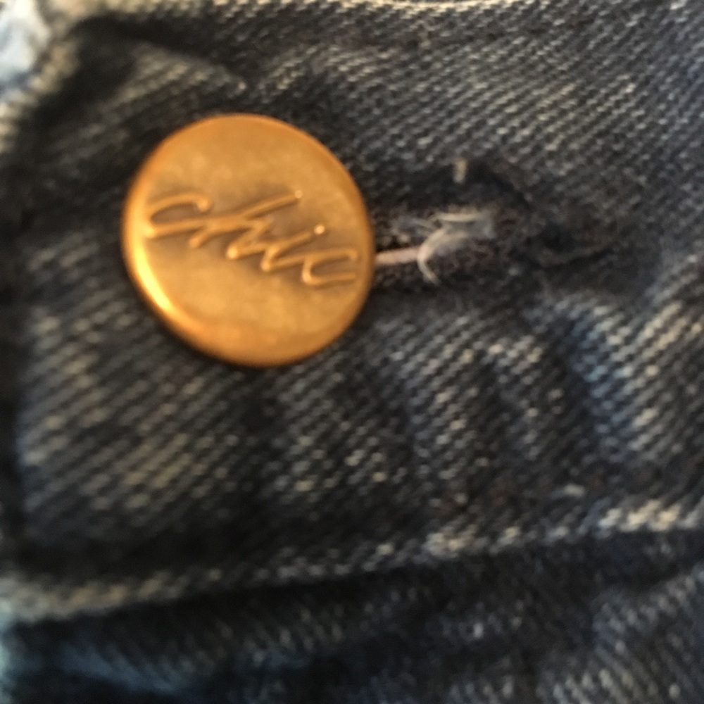 Vintage Chic High Rise Jeans - Picture 9 of 10